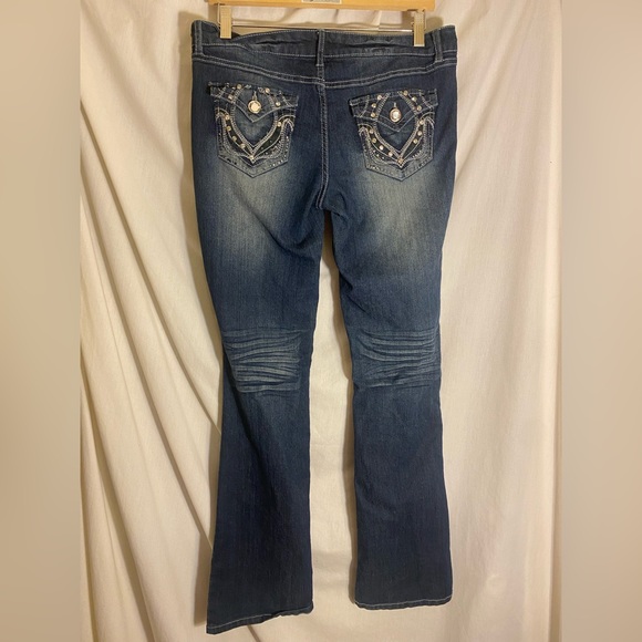 Premium Spice woman’s jeans size 9 Juniors. Like New - Picture 5 of 8